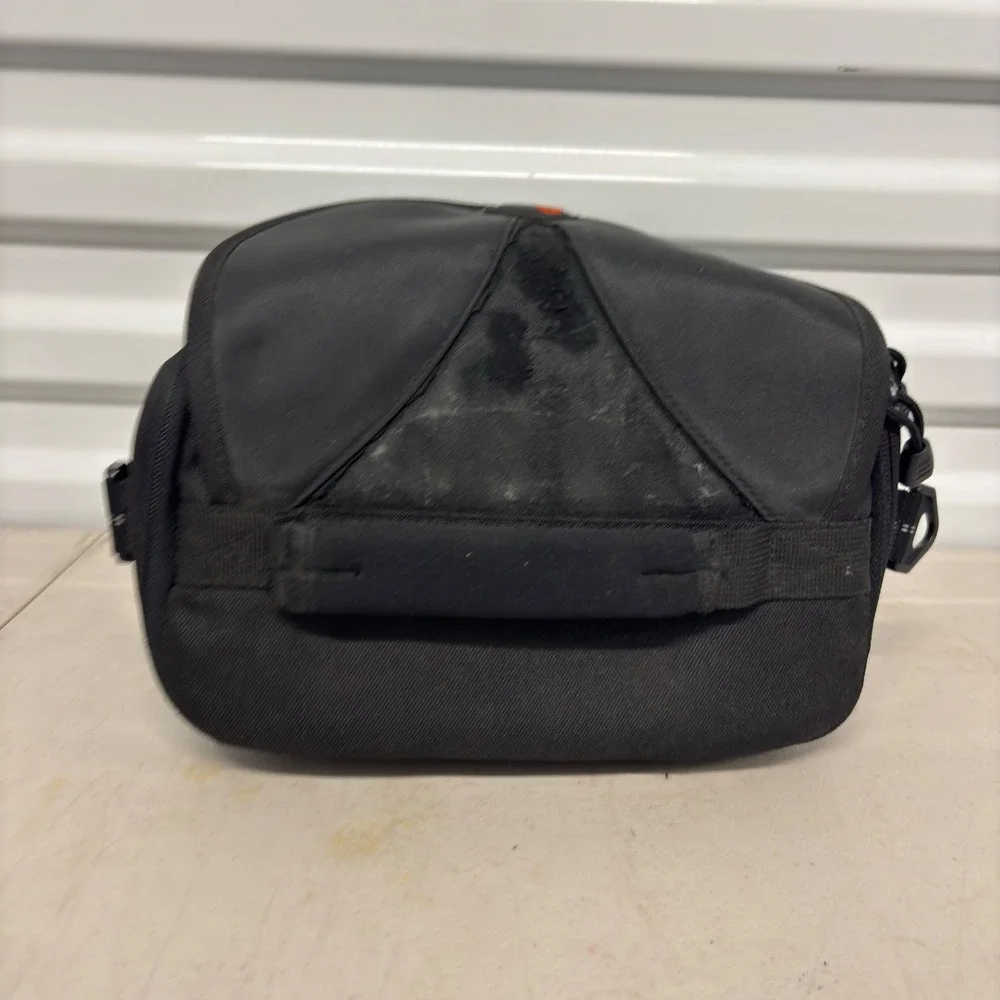 Lowepro Rezo 170 AW Camera Shoulder Bag Black DSLR Case with Rain Cover